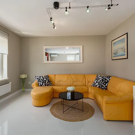 Lichtdurchflutetes Nur 500 Meter Zum Mit Privater Terrasse Apartment *
