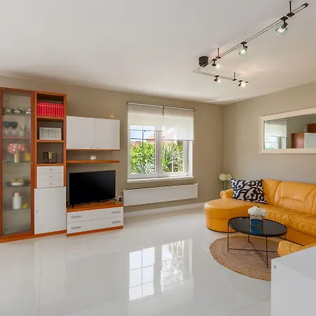 Apartment Lichtdurchflutetes Nur 500 Meter Zum Mit Privater Terrasse *